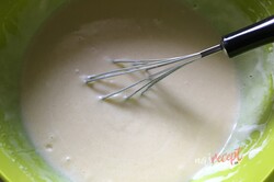 Príprava receptu Šťavnatý rebarborovo jahodový koláčik s tvarohom, krok 3