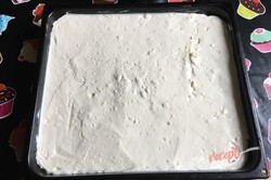 Príprava receptu Hrnčeková tvarohová torta na plechu, krok 15
