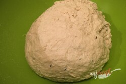 Príprava receptu Chrumkavý hrnčekový domáci chlieb bez miesenia, krok 4