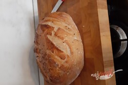 Recept Chrumkavý hrnčekový domáci chlieb bez miesenia