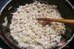 Príprava receptu Zapečený karfiol s mletým mäsom, krok 2