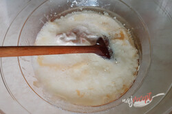 Príprava receptu Šťavnatá jogurtová bábovka s jablkami a hrozienkami, krok 1