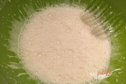Príprava receptu Kokosové kocky z jedného vajíčka, ktoré zmiznu z plechu rýchlosťou blesku, krok 4