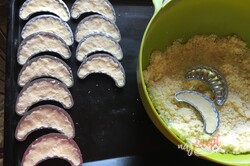 Príprava receptu Kokosové fúkané rohlíčky, krok 4