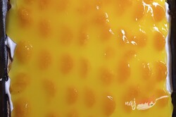 Recept Žravé rezy s kyslou smotanou a mandarínkami