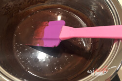 Príprava receptu Bombastický čokoládový dezert bez múky, ktorý sa doslova rozplýva na jazyku, krok 14