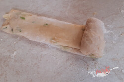 Príprava receptu Lacné, rýchle a chutné chlebové placky s cibuľkou bez kysnutia, krok 3