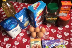 Príprava receptu Šťavnatý Milka koláč s grankom na hrnčeky, krok 1