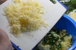 Príprava receptu Konkurencia vyprážaného syra. Pár minút a večera je hotová., krok 6