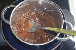 Príprava receptu Čokoládové rezy alá SNICKERS, krok 5