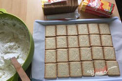 Príprava receptu Tvarohový nepečený cheesecake s čučoriedkami na plechu, krok 3