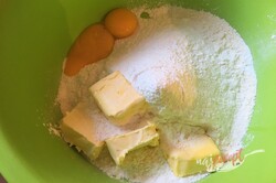 Príprava receptu Makový koláč so strúhaným jablkom a bielkovou perinkou, krok 3