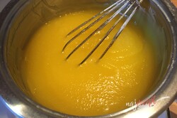 Príprava receptu Najlepšie osviežujúce mandarínkové rezy z kyslej smotany, krok 8