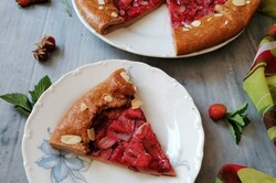 Príprava receptu Jahodová galetka - koláč z tvarohového cesta plný jahôd, krok 2