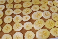 Príprava receptu Lahodný ľadovec s banánmi bez pečenia - hit tohto leta, krok 3