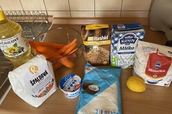 Príprava receptu Mrkvovo kokosový koláč s citrónovou polevou, krok 1