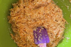 Príprava receptu Mrkvovo kokosový koláč s citrónovou polevou, krok 3