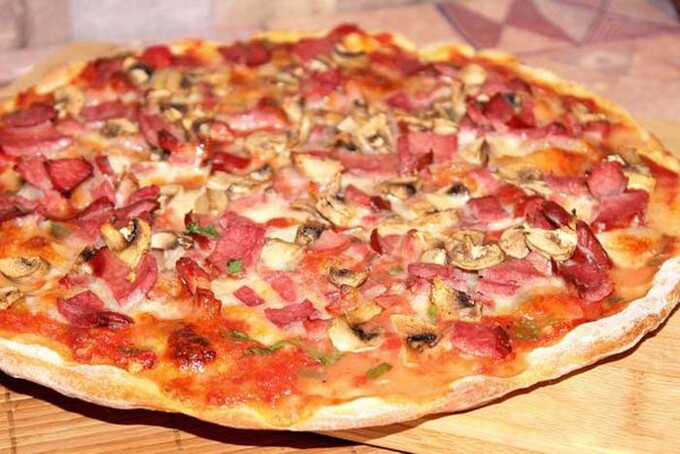 Recept Chrumkavá pizza z ovsených vločiek bez droždia