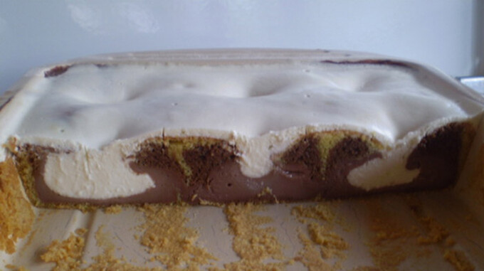 Recept Fantastický prepadávaný koláč s pudingom a kyslou smotanou