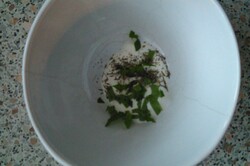 Príprava receptu Kuracie prsia s bylinkovým jogurtom, krok 1