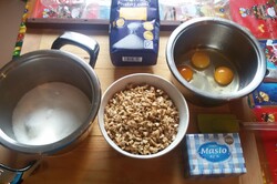 Príprava receptu Chrumkavé oriešky v karamele a oblátke - GRILÁŽKY, krok 1