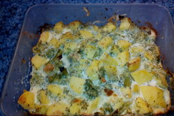 Príprava receptu Zapečené zemiaky s brokolicou a syrom, krok 2
