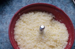 Príprava receptu Výborná cesnakovo-syrová nátierka, krok 1