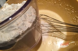 Príprava receptu Medové rezy s kokosovou náplňou, krok 1