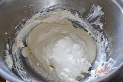 Príprava receptu Nepečená jahodová torta, krok 3