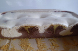 Príprava receptu Fantastický prepadávaný koláč s pudingom a kyslou smotanou, krok 5
