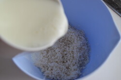 Príprava receptu Mliečna ryža s čučoriedkami, krok 1