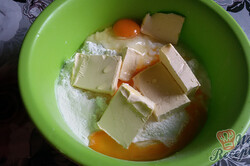 Recept na nebeský mriežkový jablkový koláčik s tvarohom. Jednoduchý fotopostup vám ukáže ako na to., krok 1