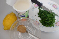 Príprava receptu Hlávkový šalát s varenými vajcami, krok 2