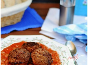 Recept Paradajková kapusta s fašírkami z muffinovej formy