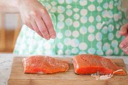 Príprava receptu Ako správne upiecť lososa v rúre za 5 minút?, krok 4