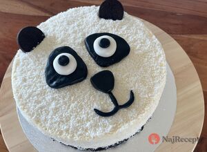 Recept na panda tortu s kokosovým cestom, lahodným malinovým pyré a vanilkovým krémom
