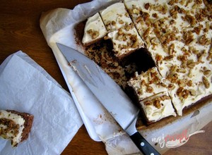 Recept Celozrnný kakaový koláč s medovým mascarpone krémom