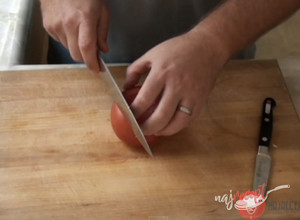 Recept Videonávod | Ako jednoducho nakrájať paradajku na kocky