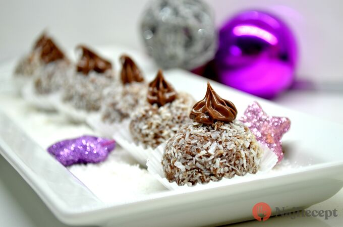 Recept Zázračné vianočné kokosové guličky s čokoládou. Nepečené a hotové za pol hodiny.