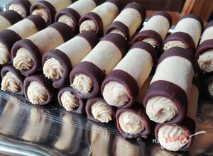 Recept Medové trubičky máčané v čokoláde