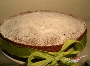 Recept Orieškový koláč s makom a vôňou citrónu.