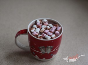 Fotorecept: Horúca čokoláda s mini marshmallows